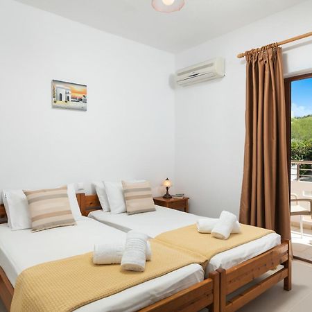 Aphrodite Apartments カリヴェス エクステリア 写真