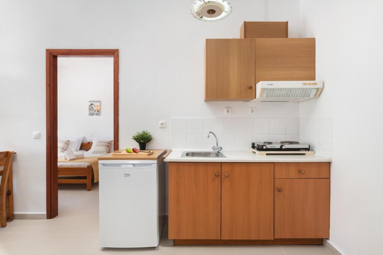 Aphrodite Apartments カリヴェス エクステリア 写真