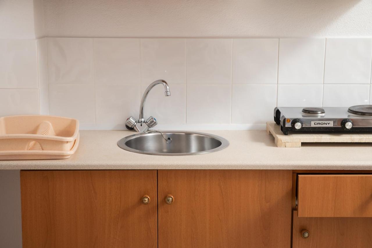 Aphrodite Apartments カリヴェス エクステリア 写真