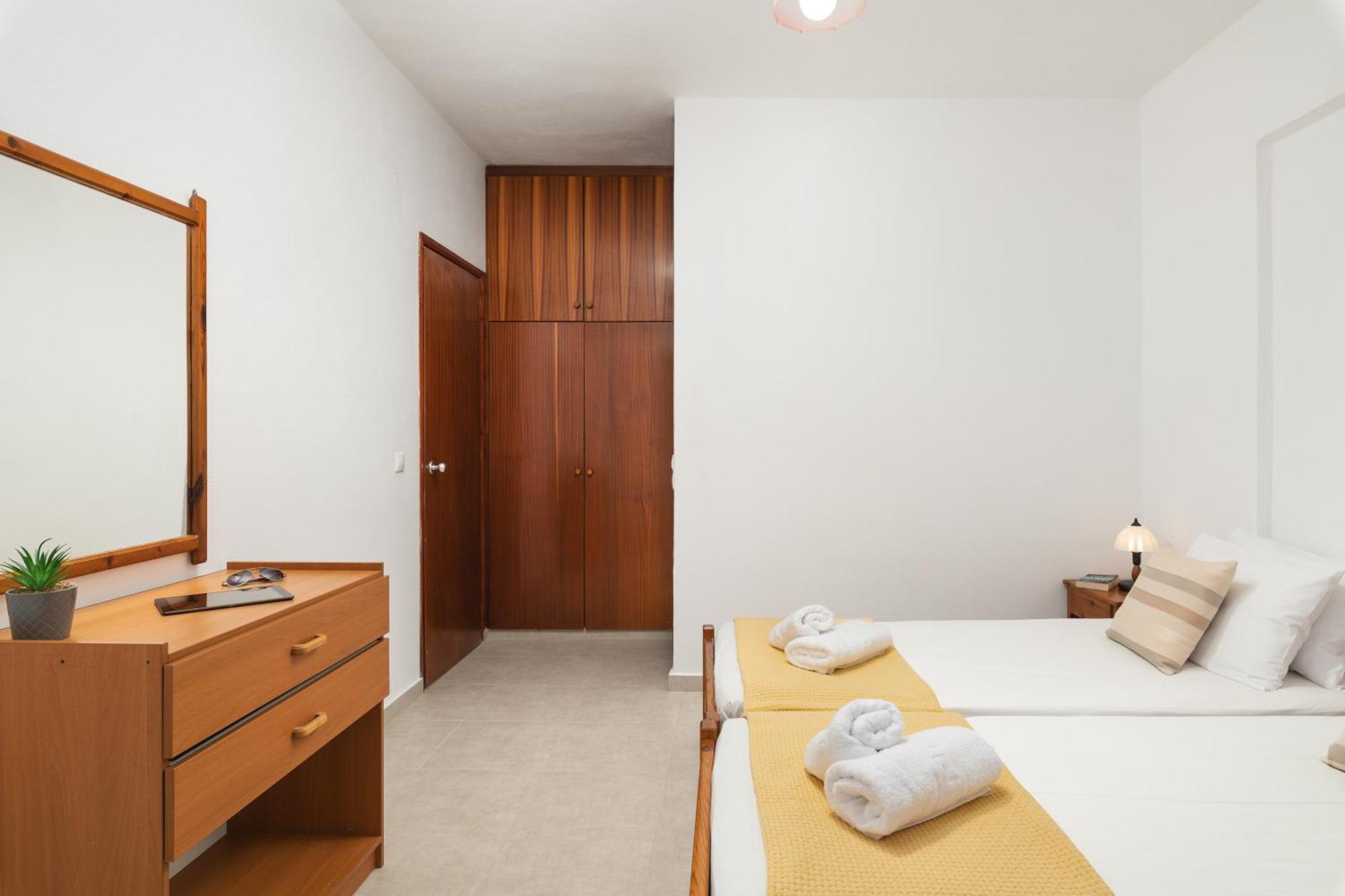 Aphrodite Apartments カリヴェス エクステリア 写真