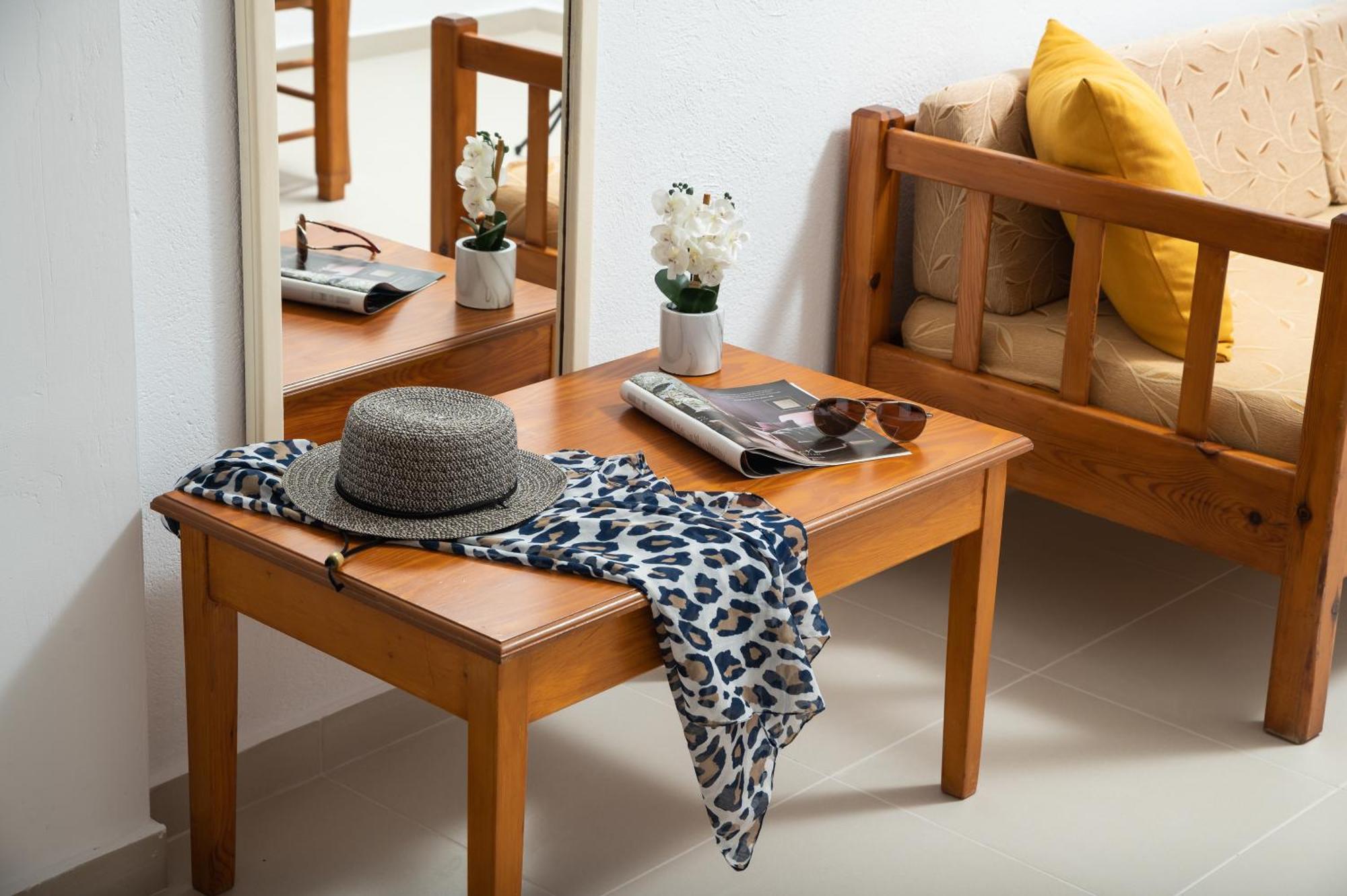 Aphrodite Apartments カリヴェス 部屋 写真
