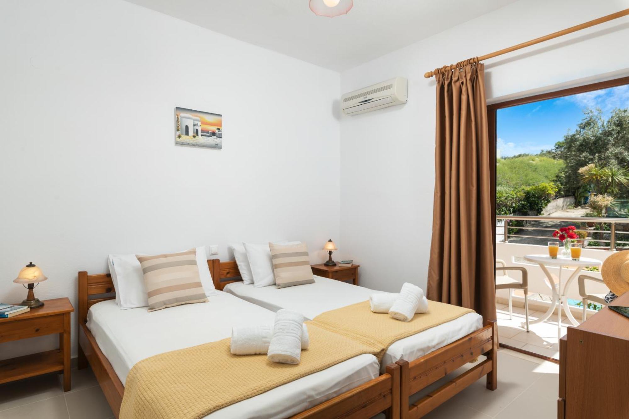 Aphrodite Apartments カリヴェス エクステリア 写真