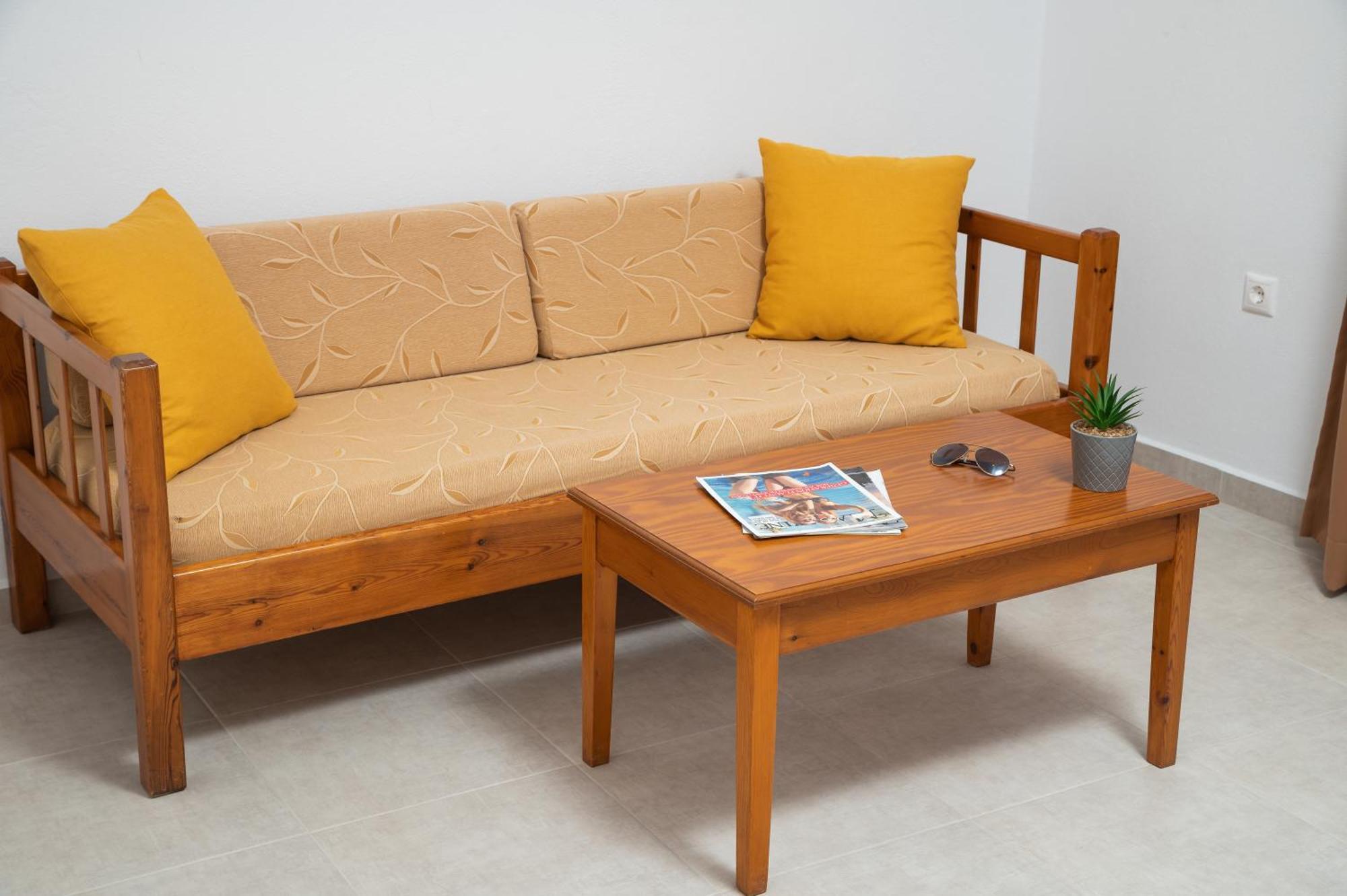 Aphrodite Apartments カリヴェス 部屋 写真
