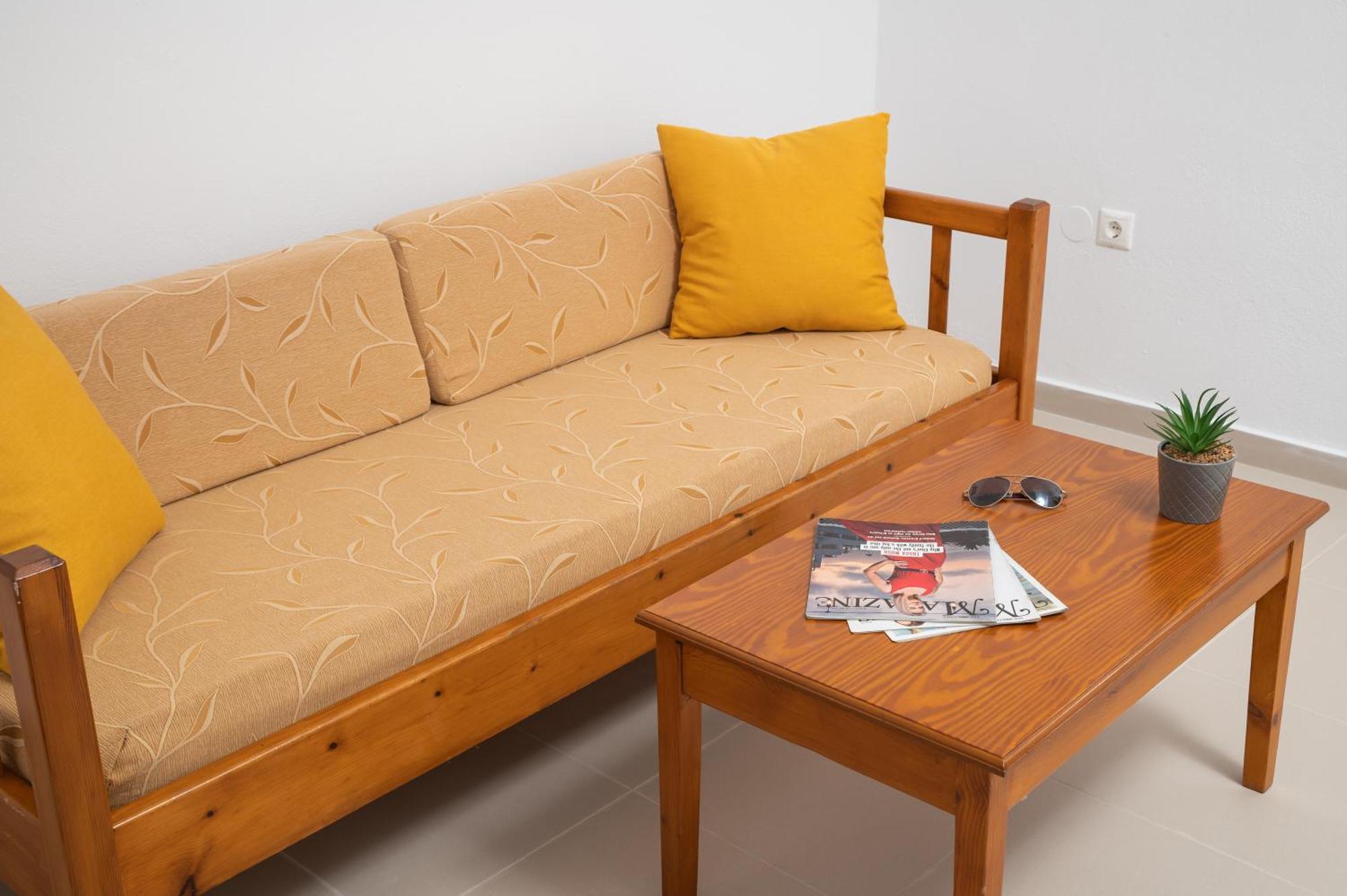 Aphrodite Apartments カリヴェス 部屋 写真